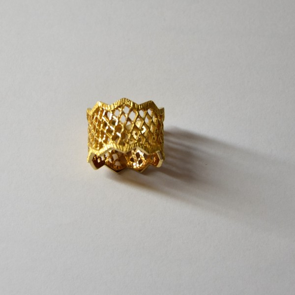 Anello a fascia rete traforata oro giallo